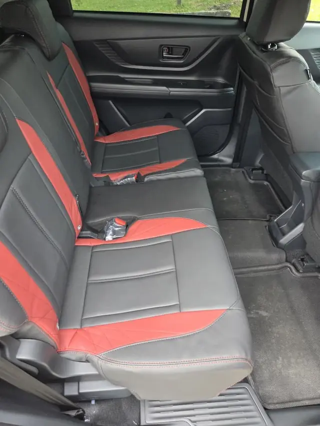 Second-row seats of the Perodua Alza (New)